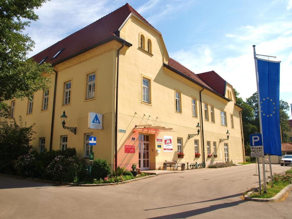 Junges Tulln Hostel *